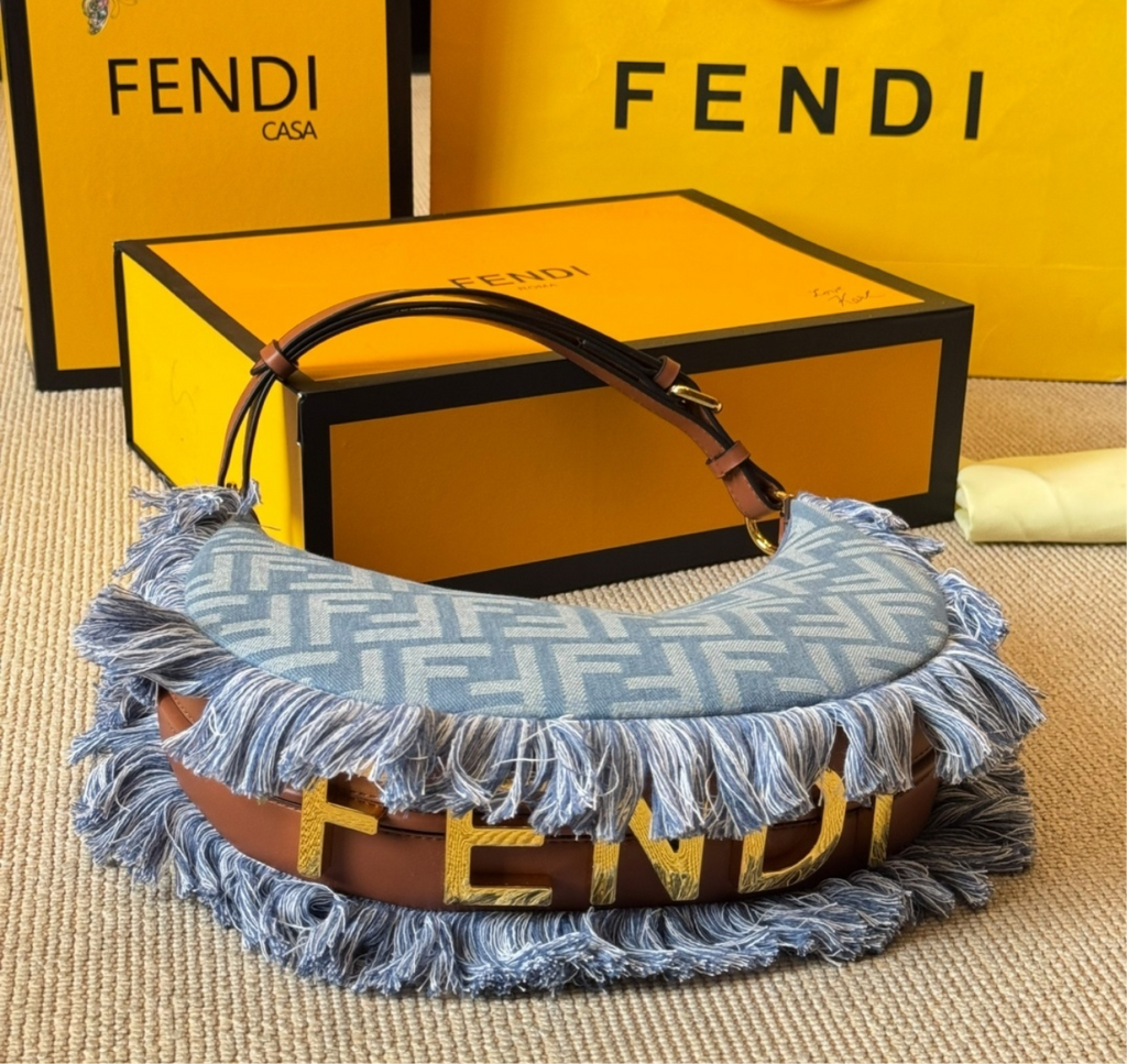 F3ndi TasselBag